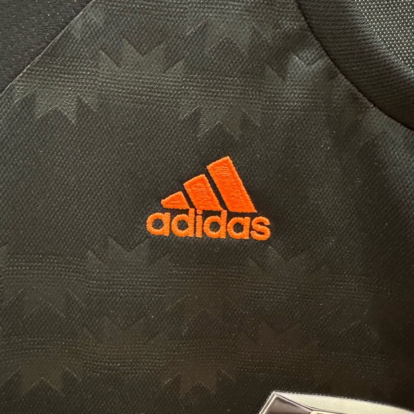 Adidas Manchester United Jersey, US women’s M - Picture 5 of 6